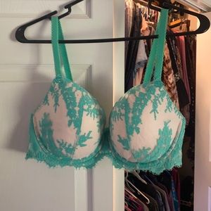 Victoria's Secret dream angels bra